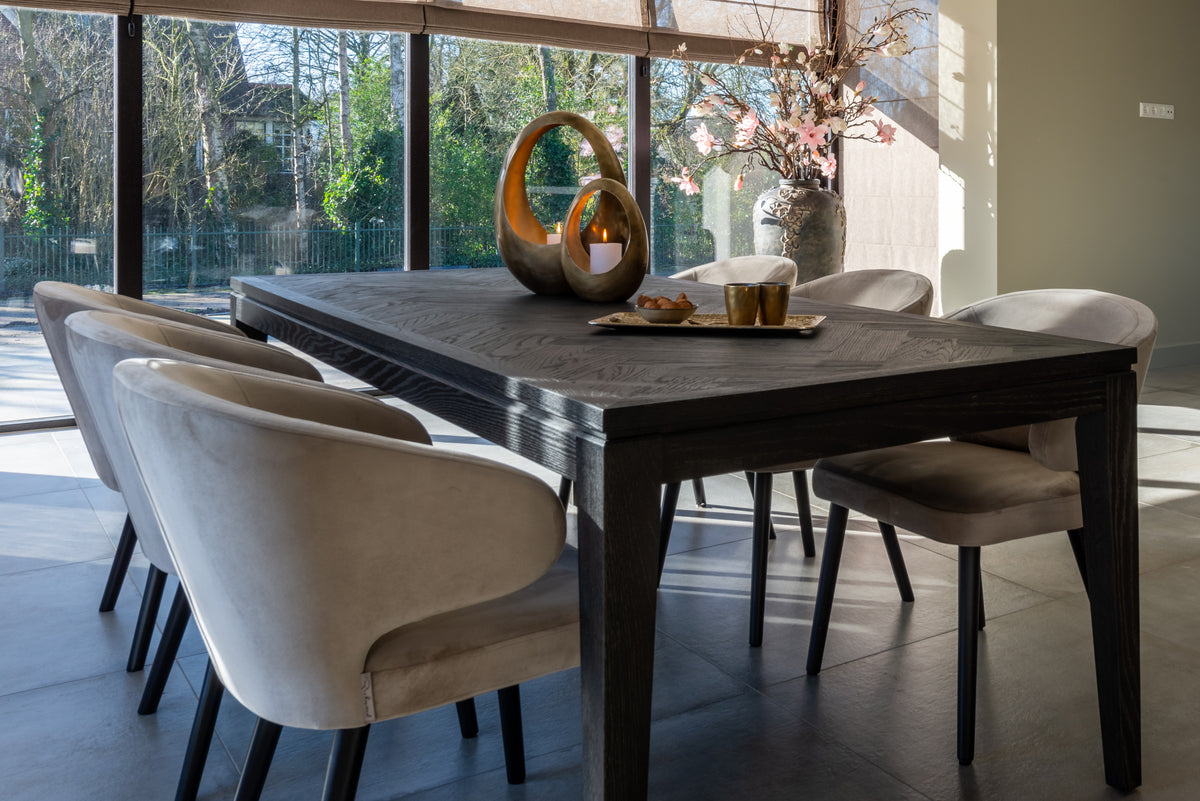 Eetkamerstoel Indigo khaki velvet in een interieur
