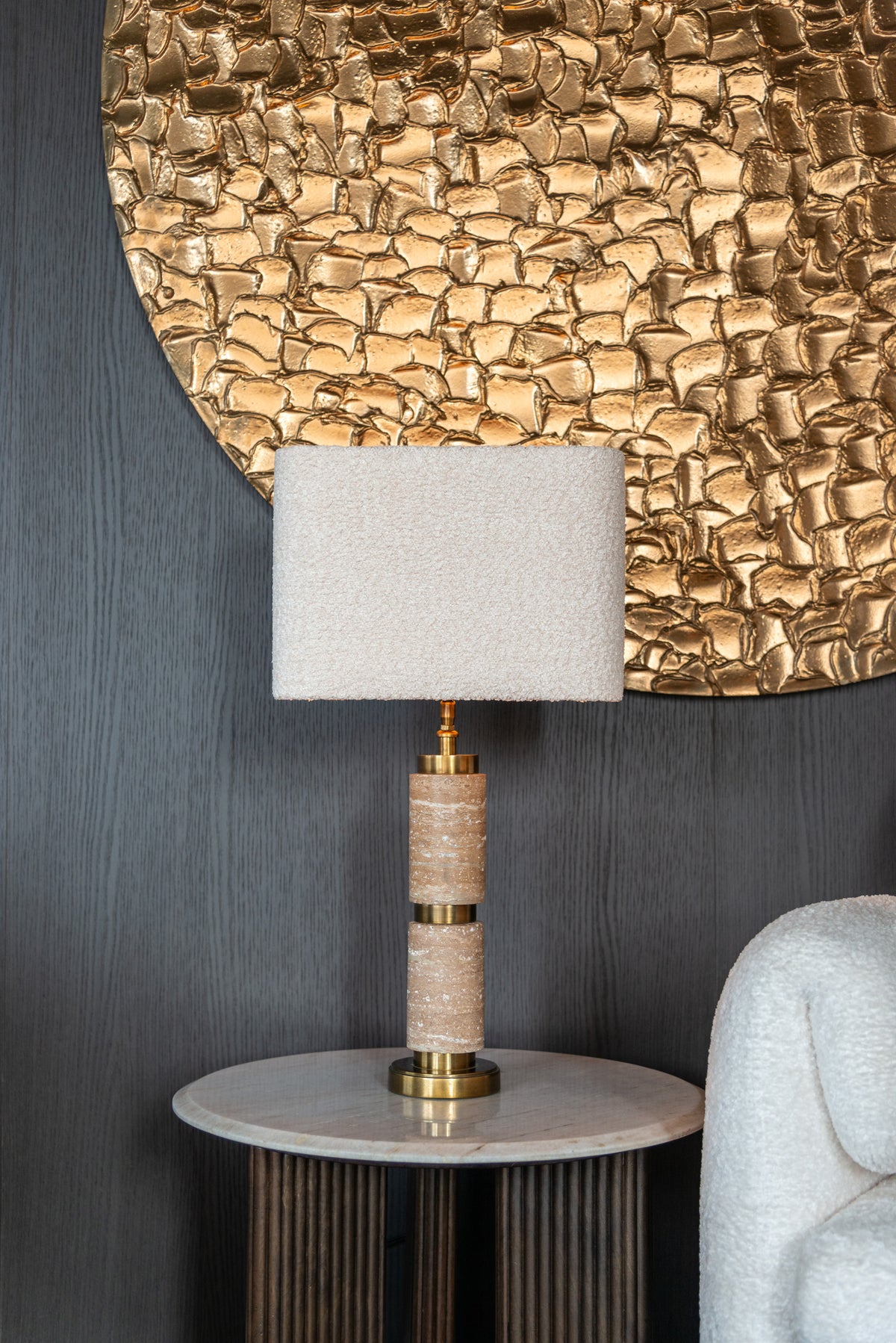 Wandtafel Mayfield wit marmer in een interieur