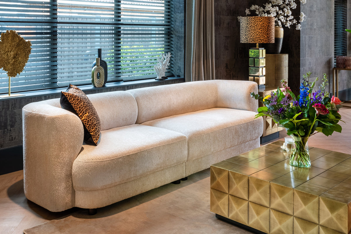 Salontafel Collada brushed gold in een interieur