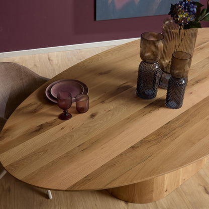 Eettafel Riga, detail van het materiaal