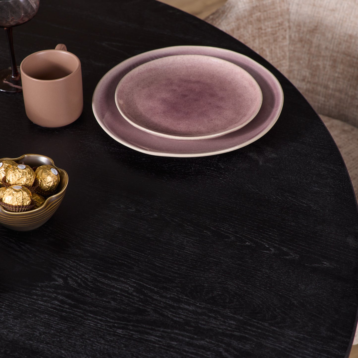 Eiken eettafel Ferris Rond | Zwart Onderstel | Zwart