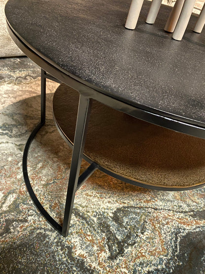 Salontafel Lecia zwart goud, detail van het materiaal