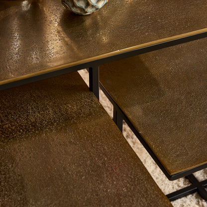 Salontafel Joelle brons aluminium, detail van het materiaal