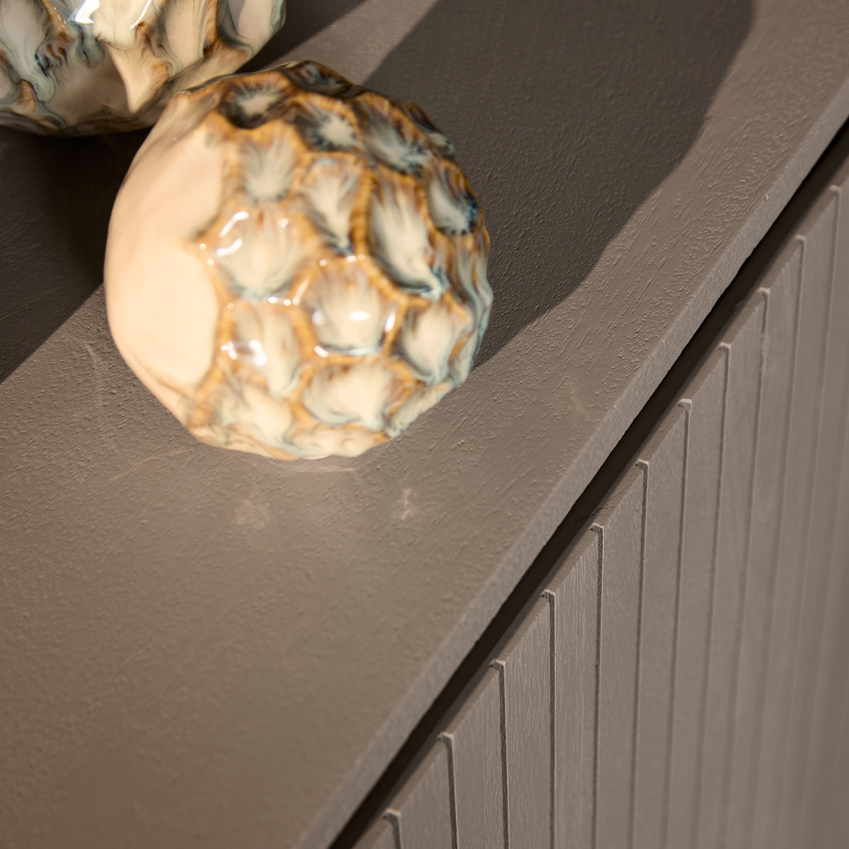 Dressoir Solana mangohout, detail van het materiaal