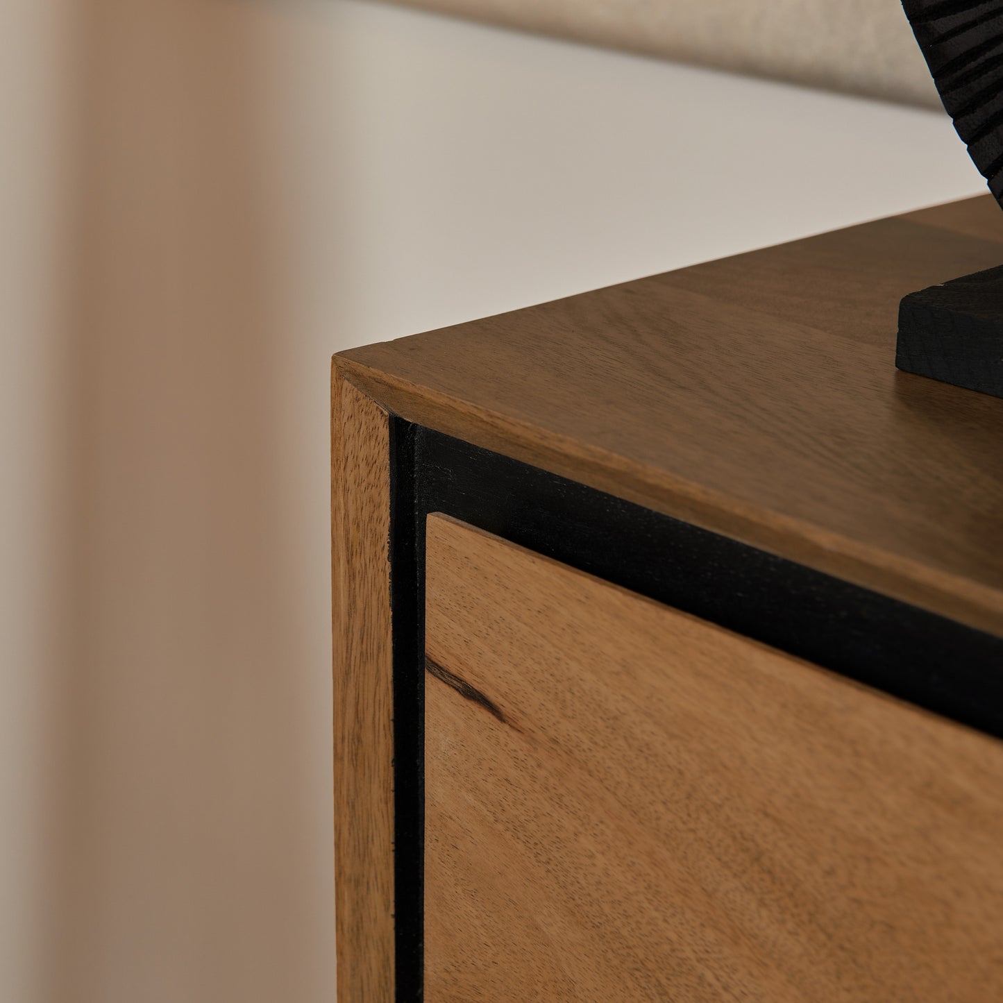 Sidetable Richwood | Bruin Mangohout