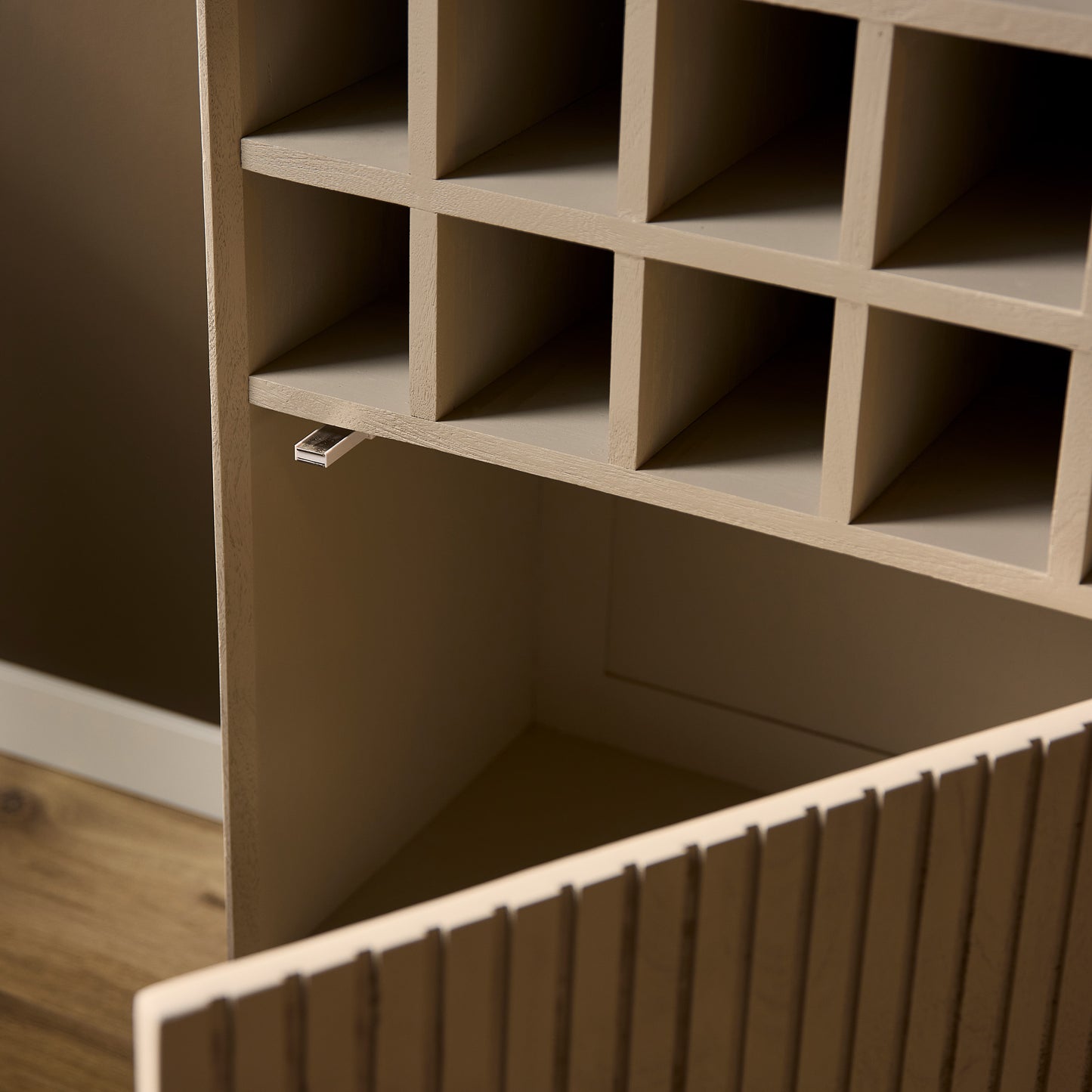 Wijnkast Madison | Zand Mangohout