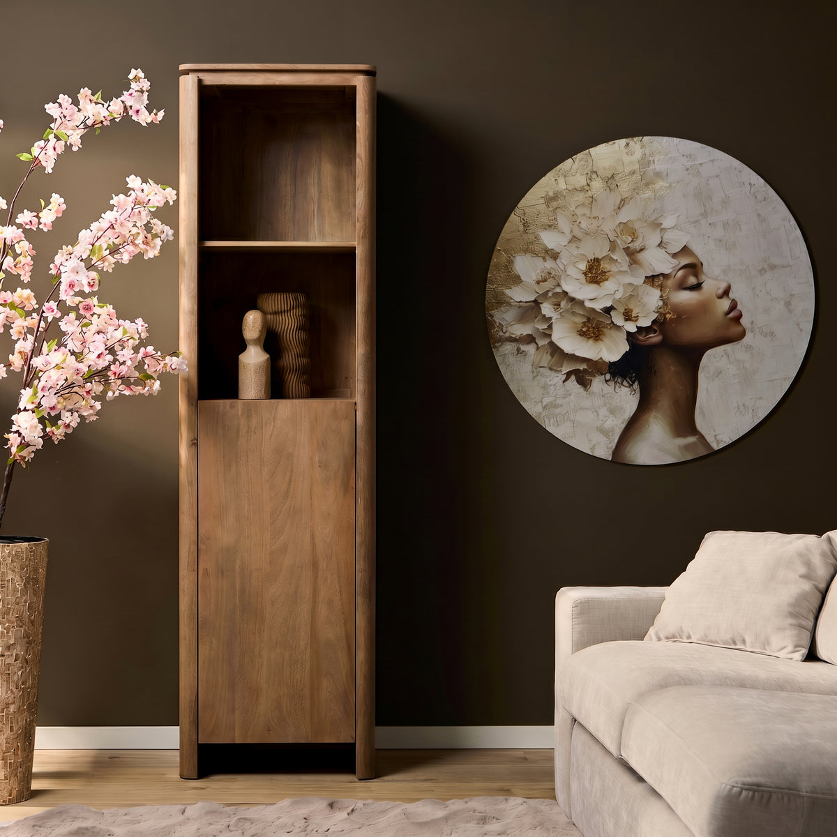 Boekenkast Dallas naturel mangohout, vooraanzicht in een interieur