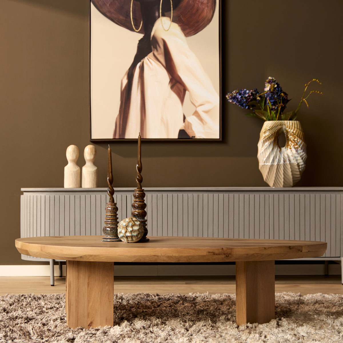 Salontafel Zillah naturel eikenhout, vooraanzicht in een interieur