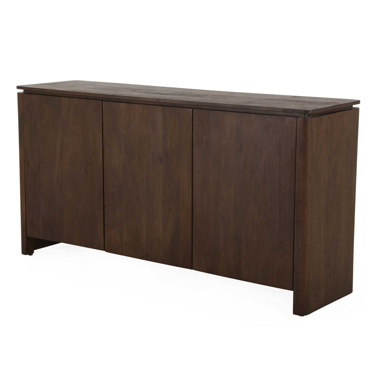 Dressoir Dallas bruin mangohout 165 cm, schuin vooraanzicht op witte achtergrond