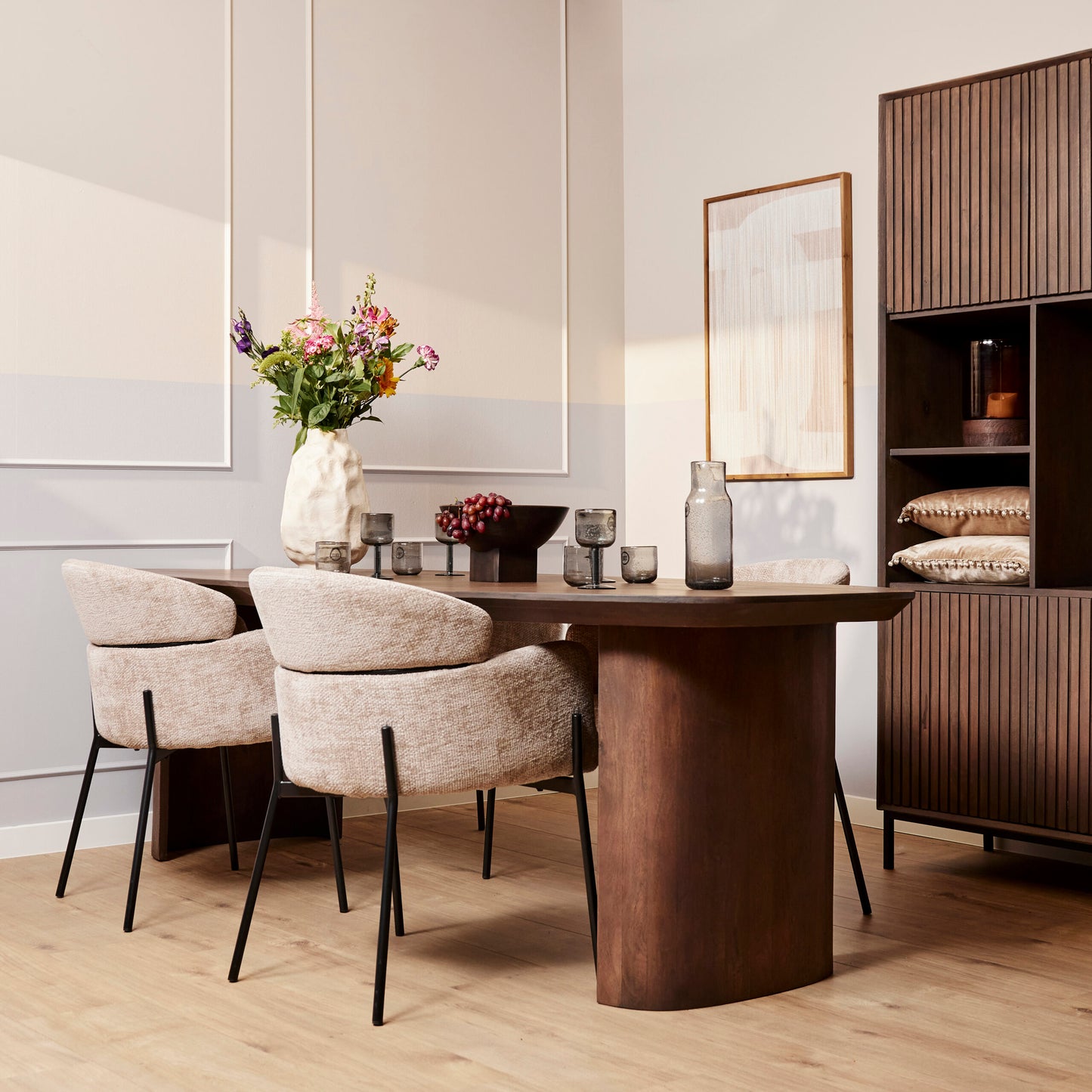 Eettafel Maré | Walnoot Mangohout | Magazijn leegverkoop