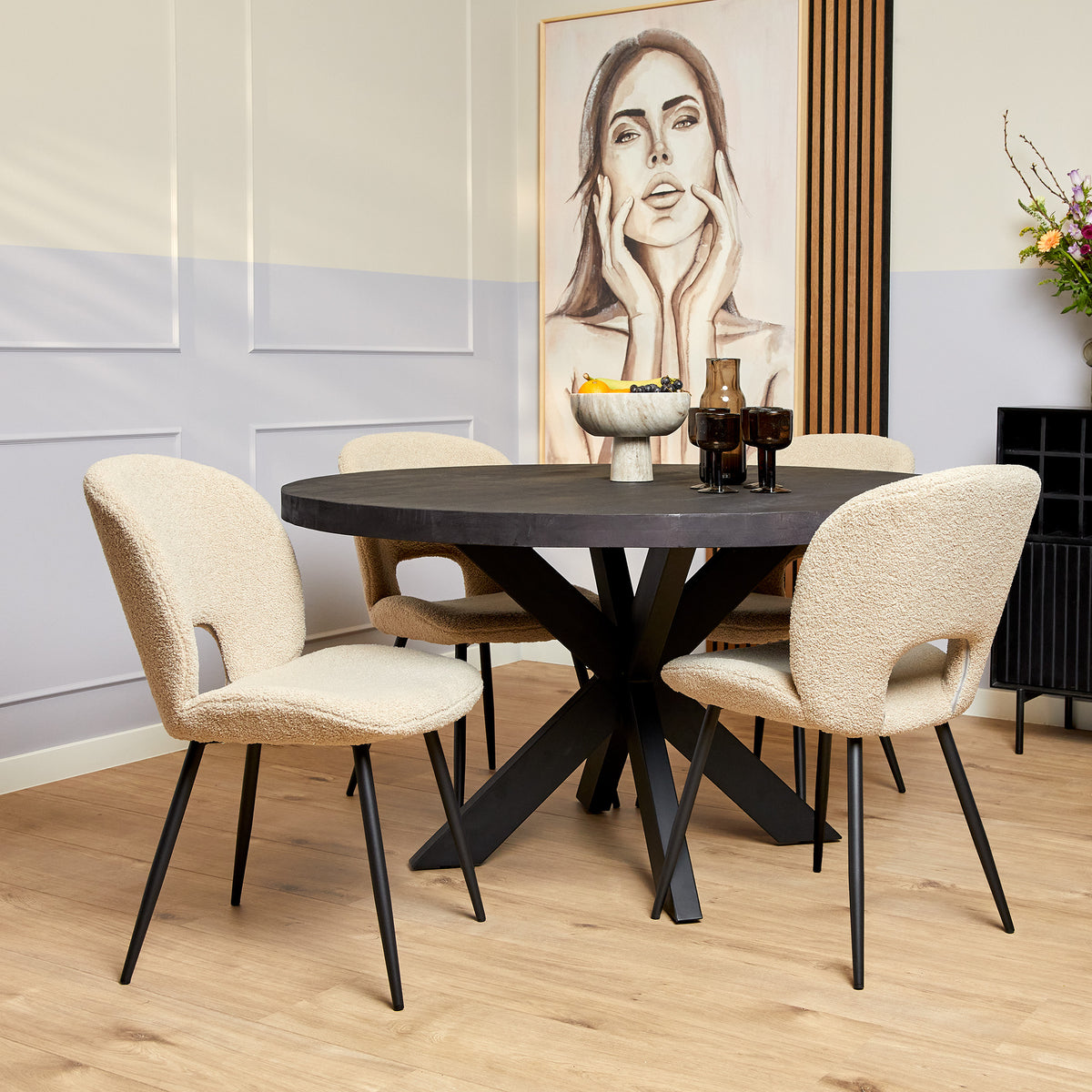 Eettafel Nova Black — Zijaanzicht - sfeer