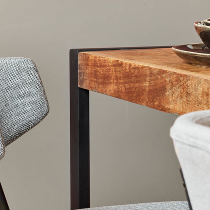 Eettafel Britt | Warm Mangohout | Uitlopend