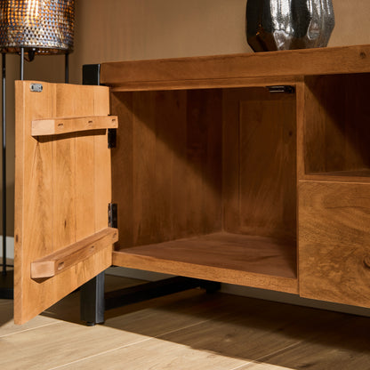 TV-Meubel Britt Gesloten | NIEUW