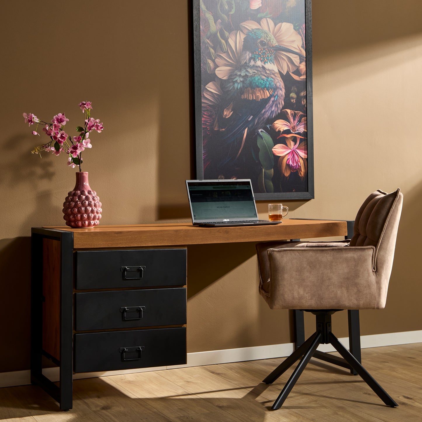 Bureau Britt | Zwarte lades | NIEUW