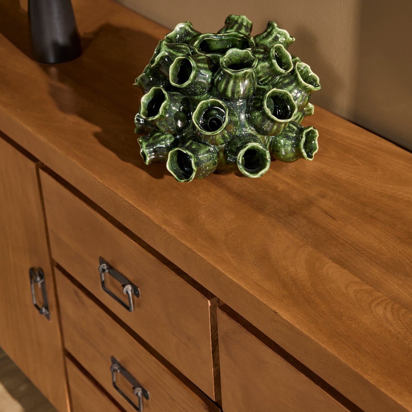 Dressoir Britt Gesloten | NIEUW