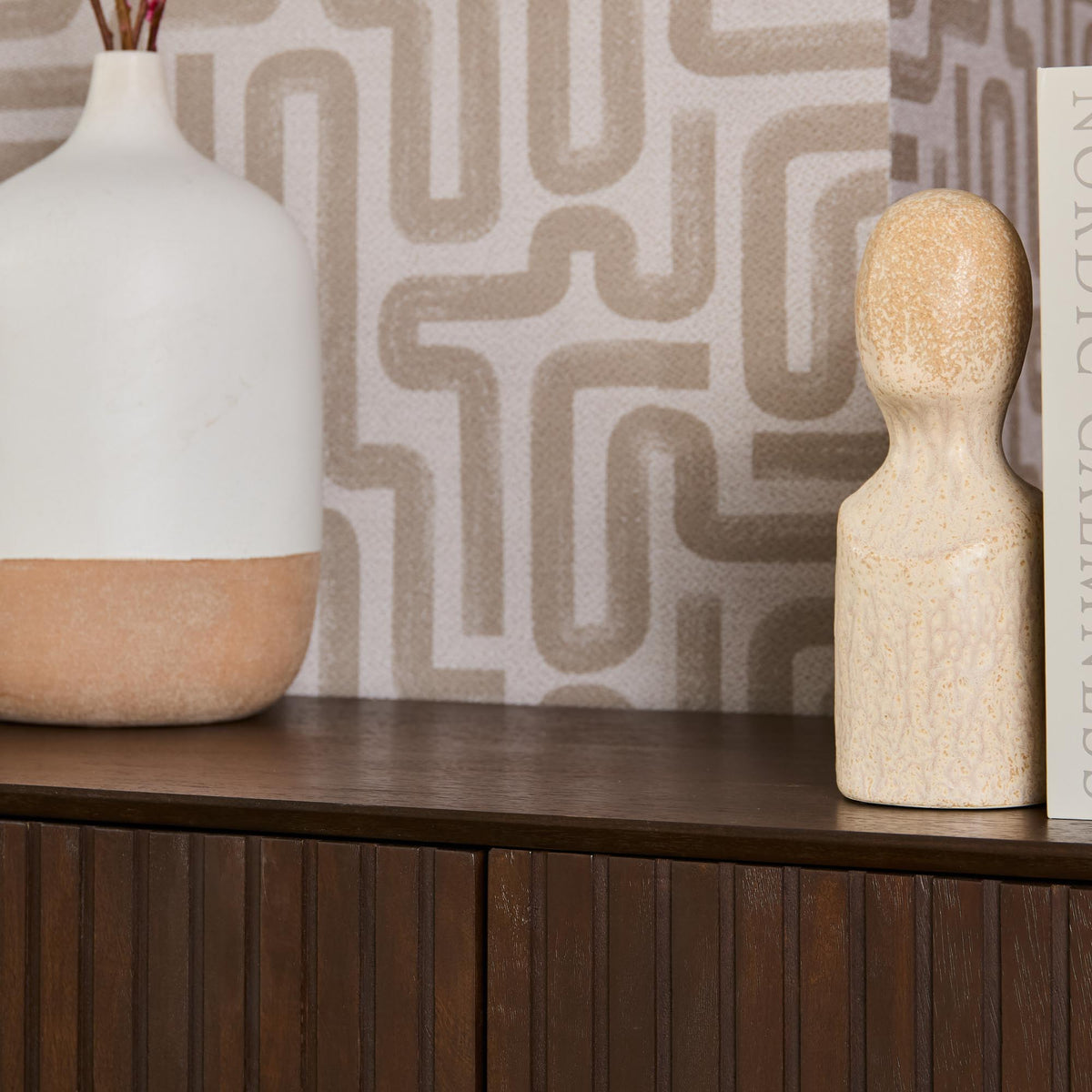Dressoir Madison bruin, detail van het materiaal