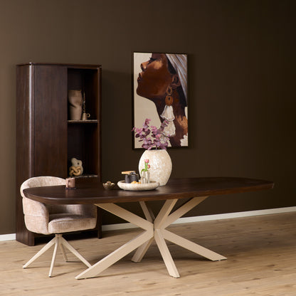 Eettafel Madison Brown | Deens Ovaal | Onderstel Sand | Magazijn leegverkoop — Algemene Sfeerfoto