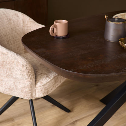 Eettafel Madison Brown | Deens Ovaal | Onderstel Zwart