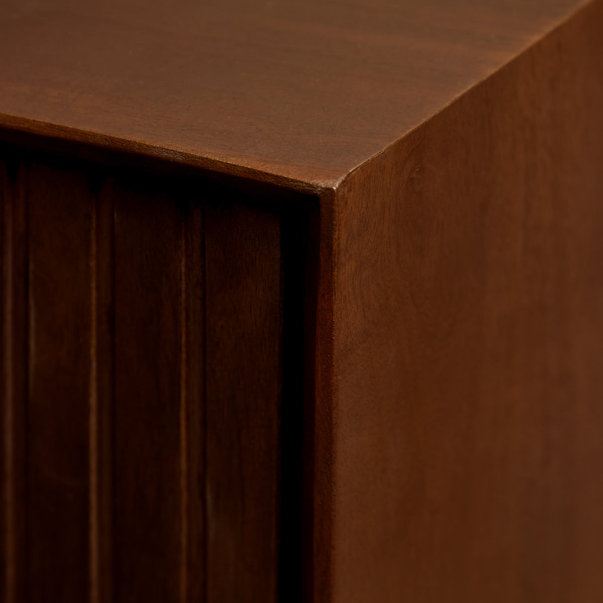 TV-Meubel Madison zwevend mangohout, detail van het materiaal