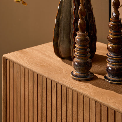 Dressoir Madison naturel mangohout, detail van het materiaal