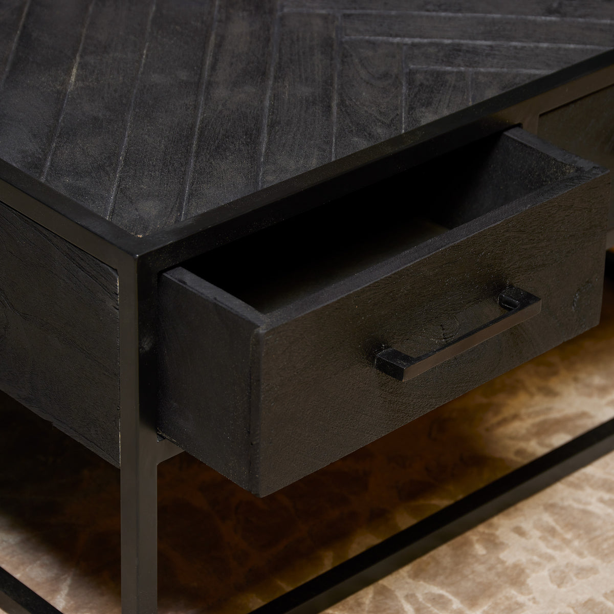 Salontafel Yara | Zwart Mangohout — Detail