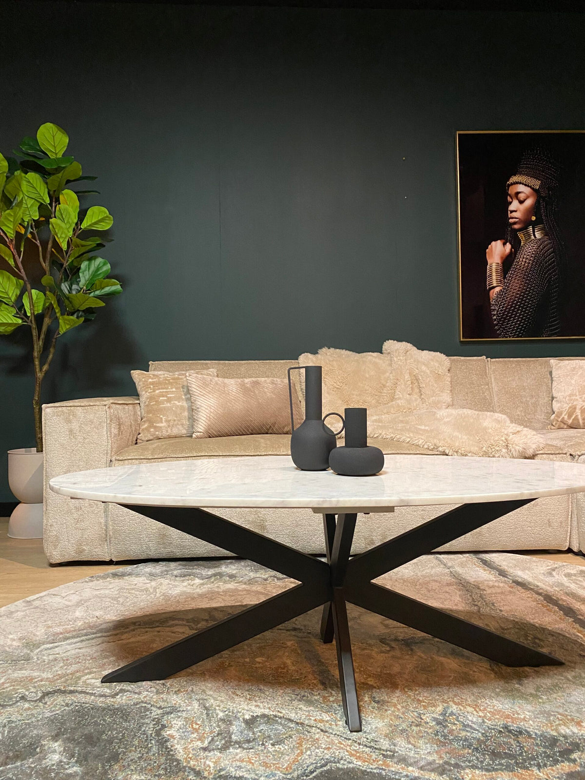Salontafel Faye wit marmer, vooraanzicht in een interieur