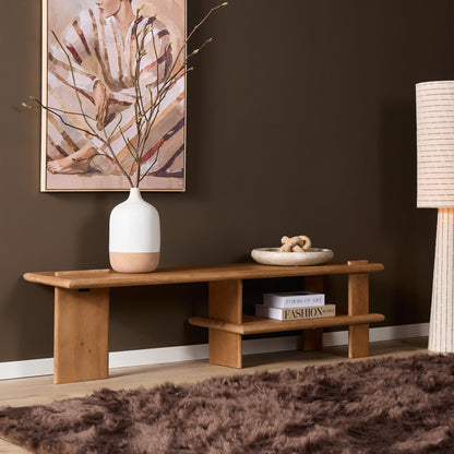 Tv meubel Lina naturel mangohout, vooraanzicht in een interieur
