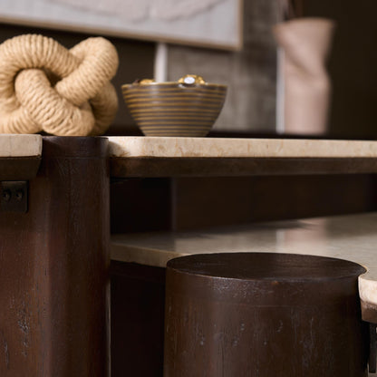 Salontafel Maeve bruin mangohout, detail van het materiaal