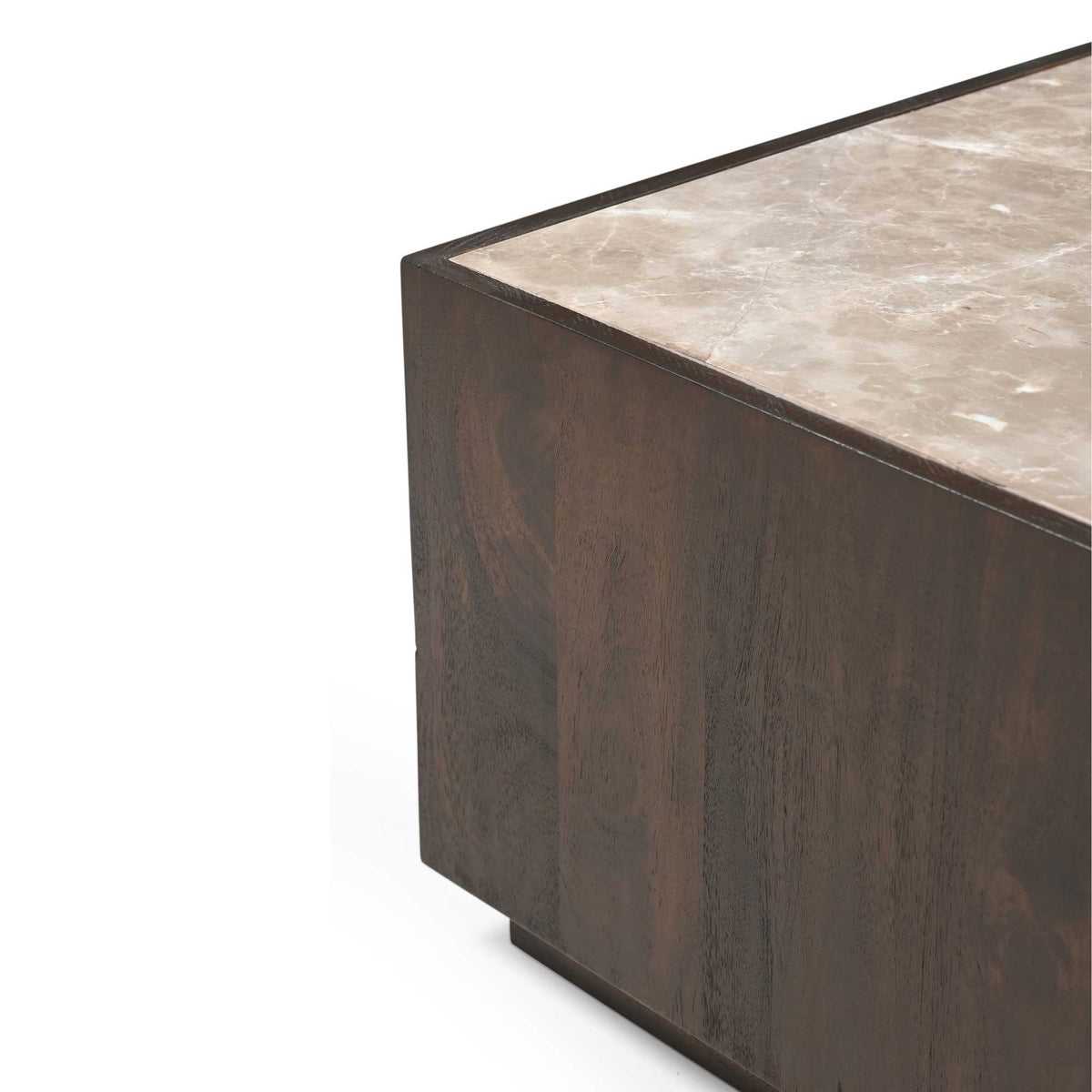 Salontafel Moos bruin mangohout, detail van het materiaal