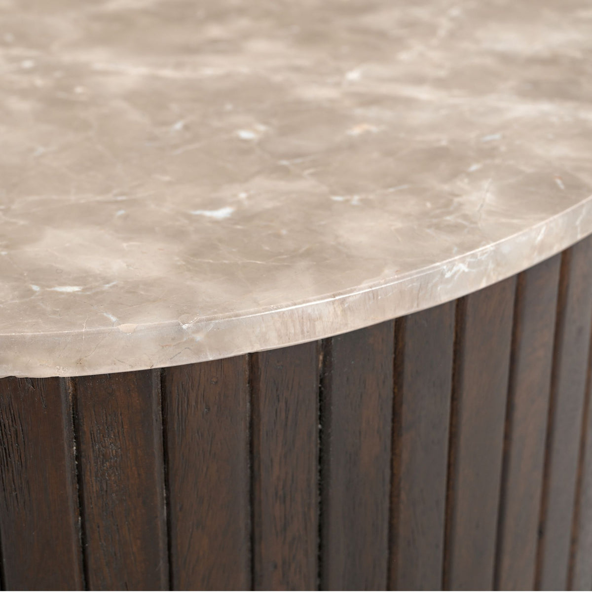 Salontafel Nomi bruin marmer 84 cm, detail van het materiaal