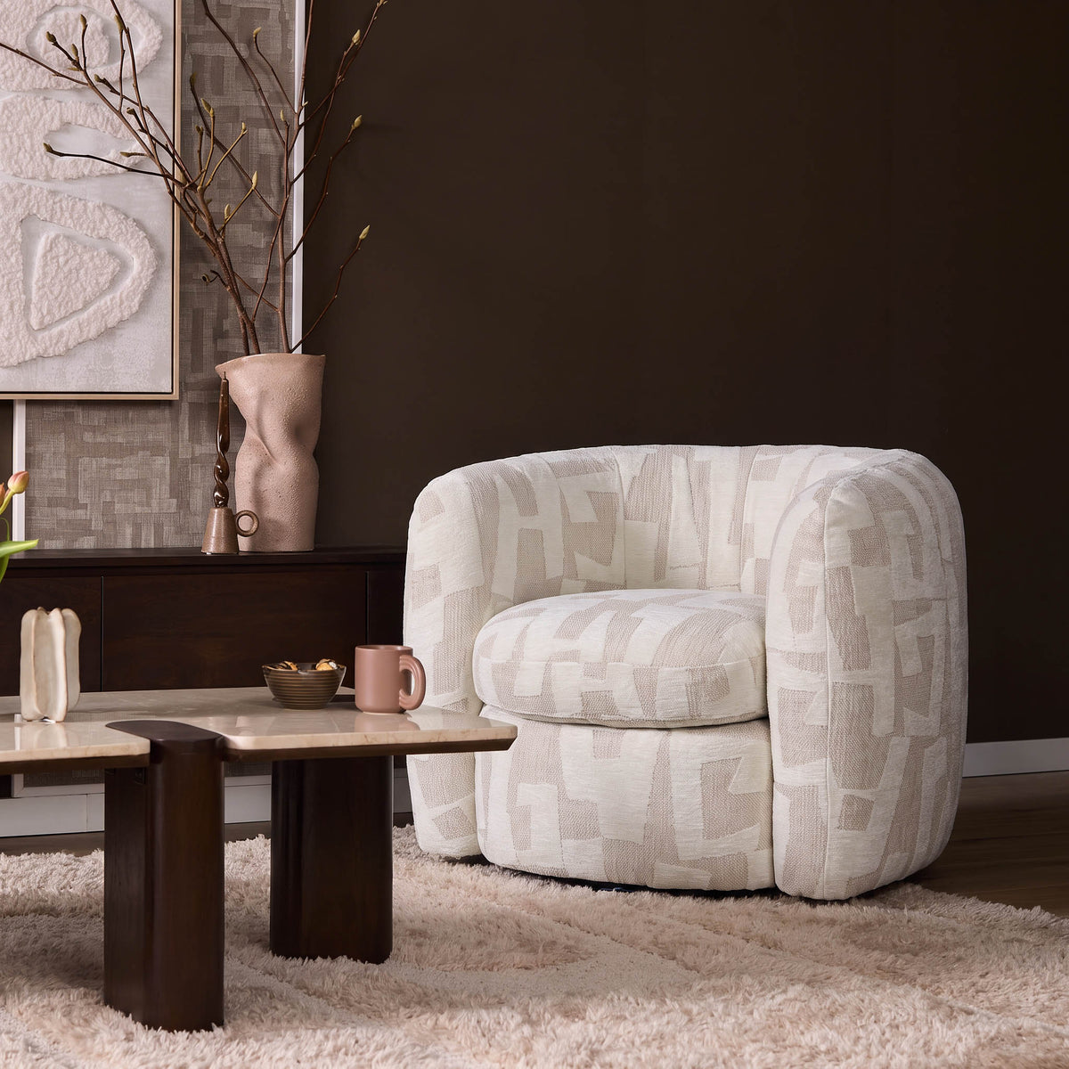 Fauteuil Rosa ecru stof in een interieur