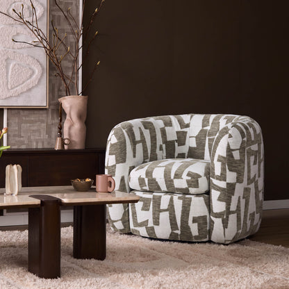 Fauteuil Rosa groen stof, vooraanzicht in een interieur