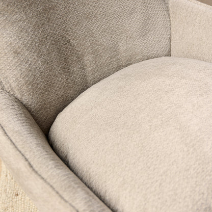 Eetkamerstoel Olivia taupe stof, detail van het materiaal