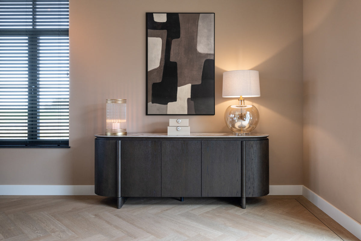 Dressoir Langford bruin eiken fineer, vooraanzicht in een interieur