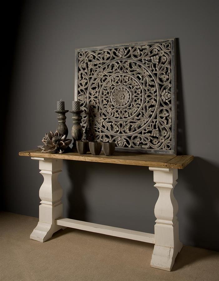 Sidetable Amanda wit, schuin vooraanzicht in een interieur