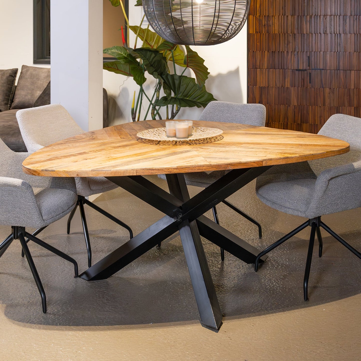 Eettafel Trivero | Mangohout