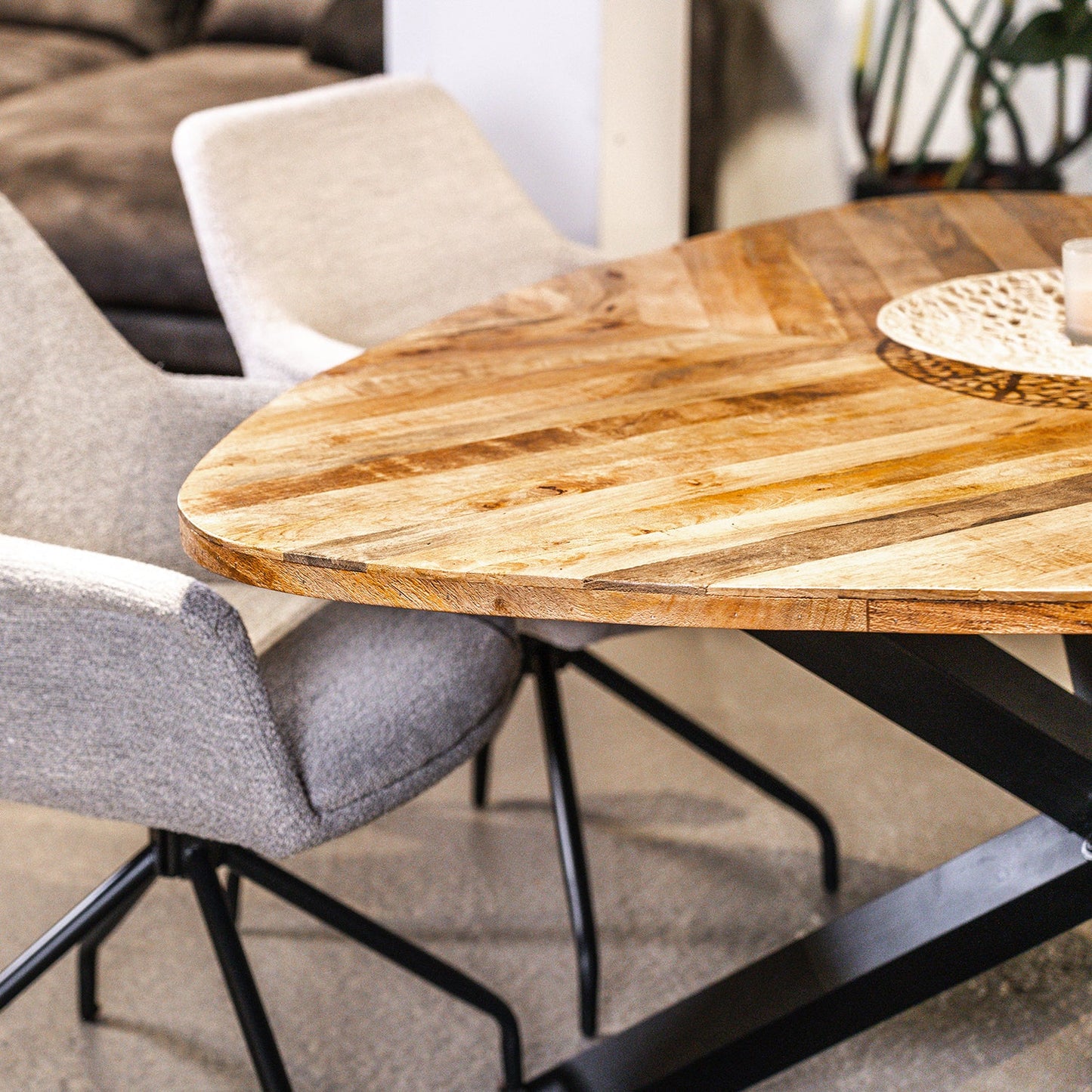 Eettafel Trivero | Mangohout