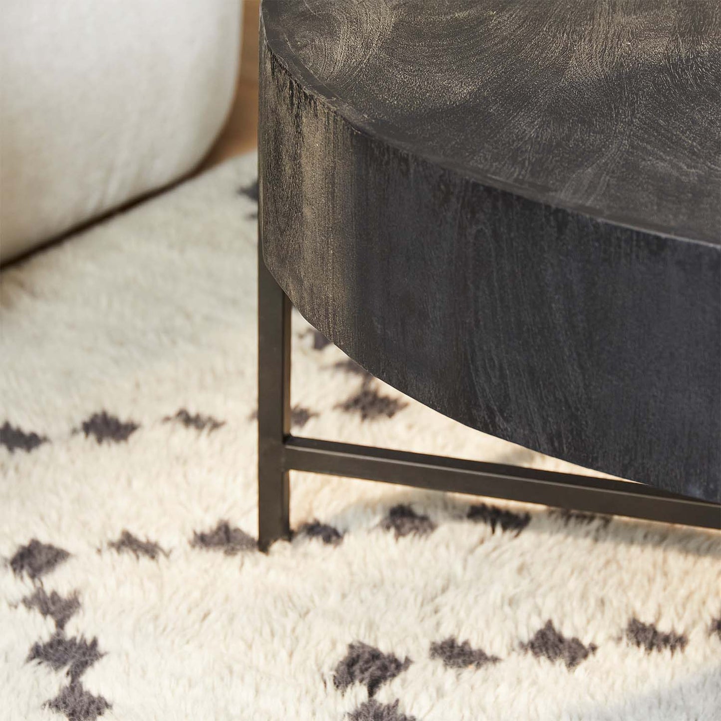 Salontafel Cooper | Zwart Mangohout | Magazijn leegverkoop