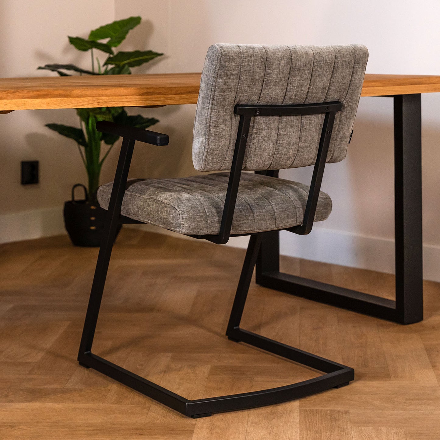 Eetkamerstoel Mats | Miami Ash | Magazijn leegverkoop