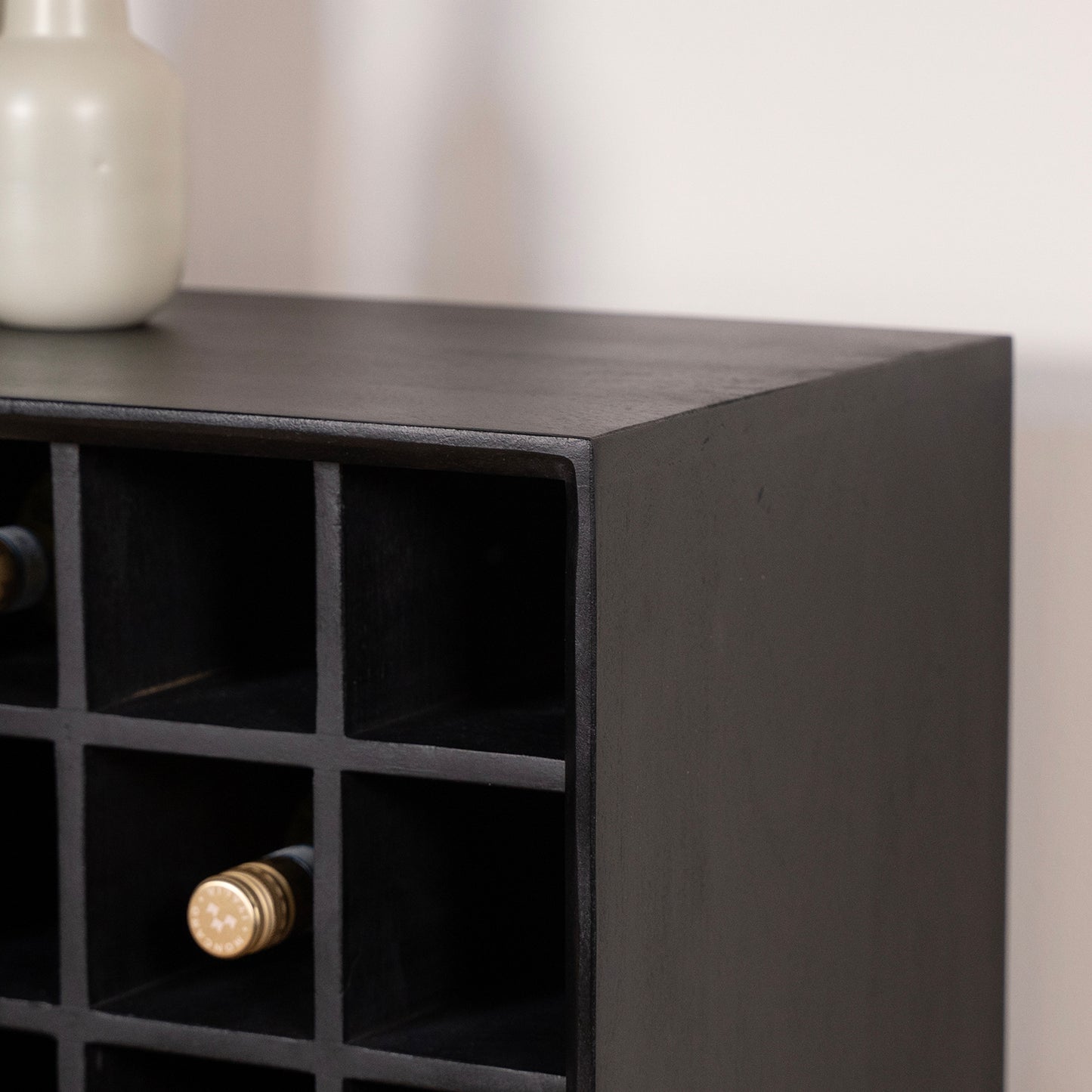 Wijnkast Madison | Zwart Mangohout