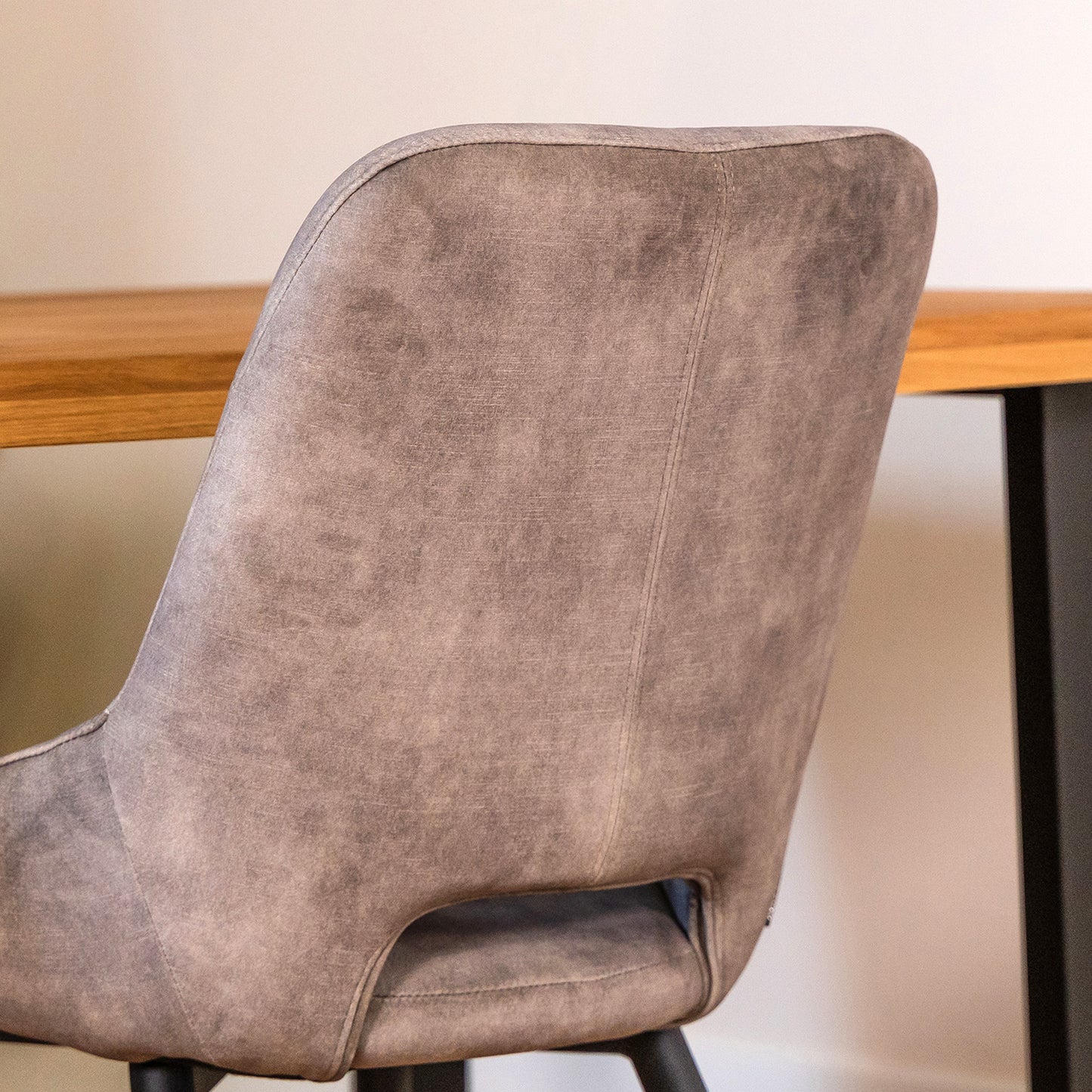 Eetkamerstoel Chili | Velvet Goldy Clay