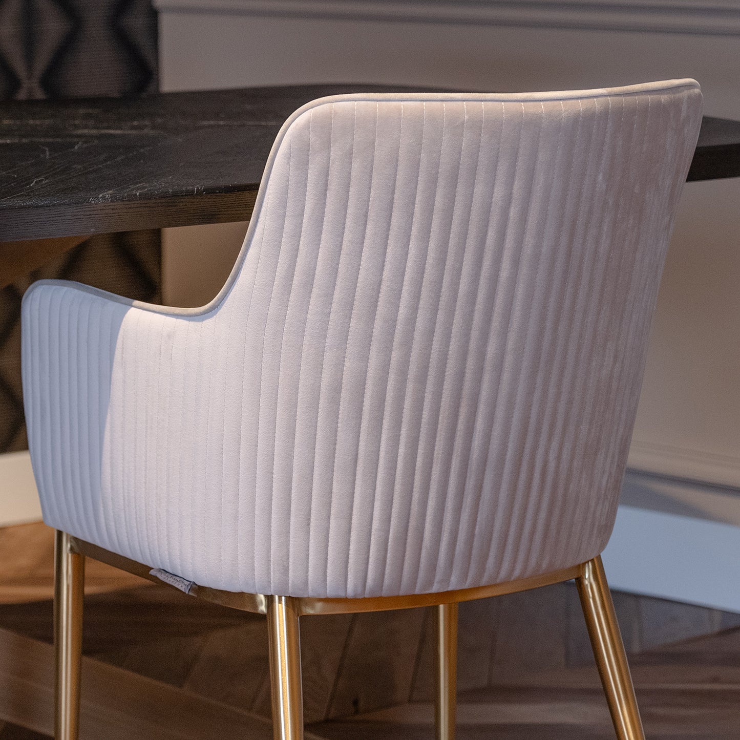 Eetkamerstoel Breeze | Khaki Velvet | Brandvertragend