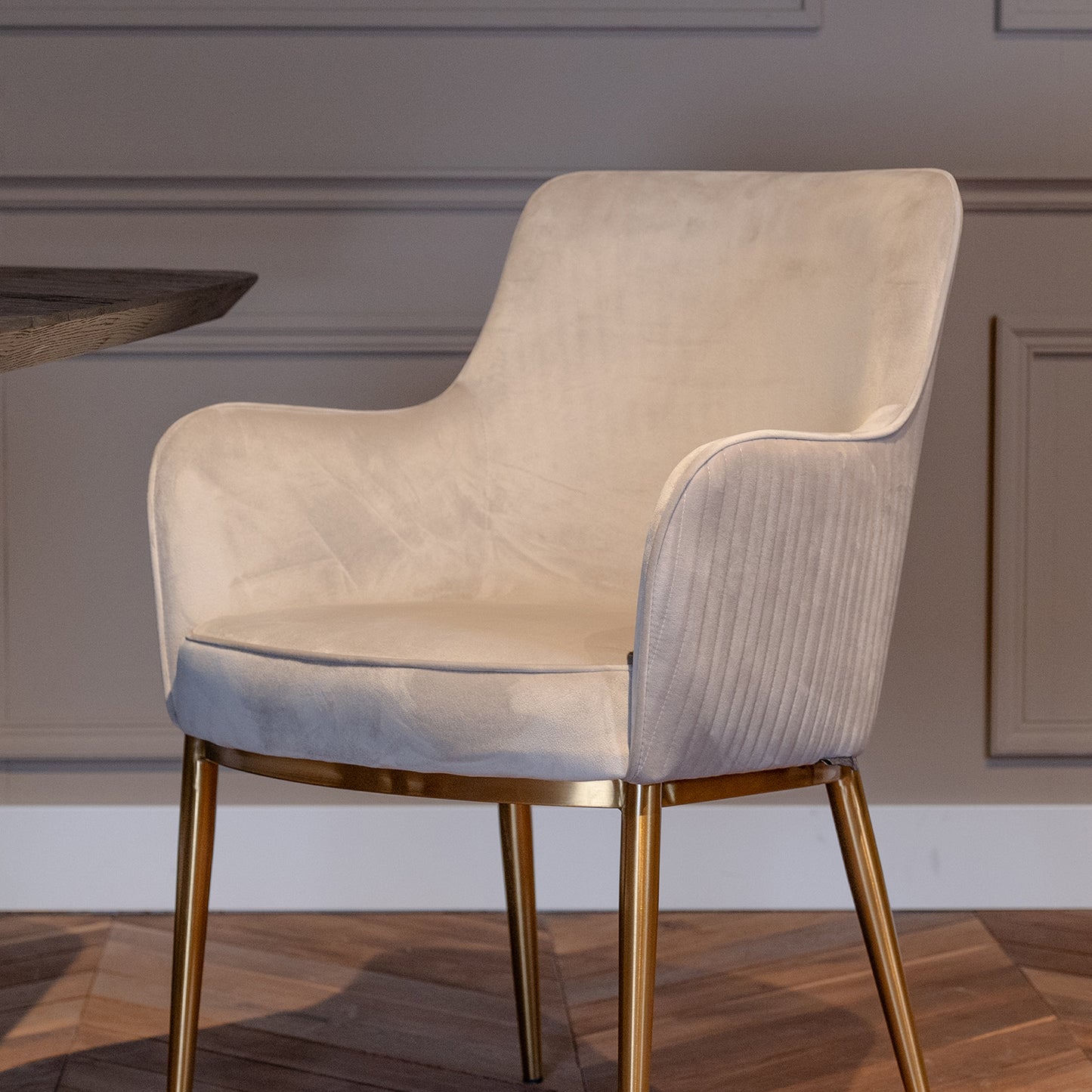 Eetkamerstoel Breeze | Khaki Velvet | Brandvertragend