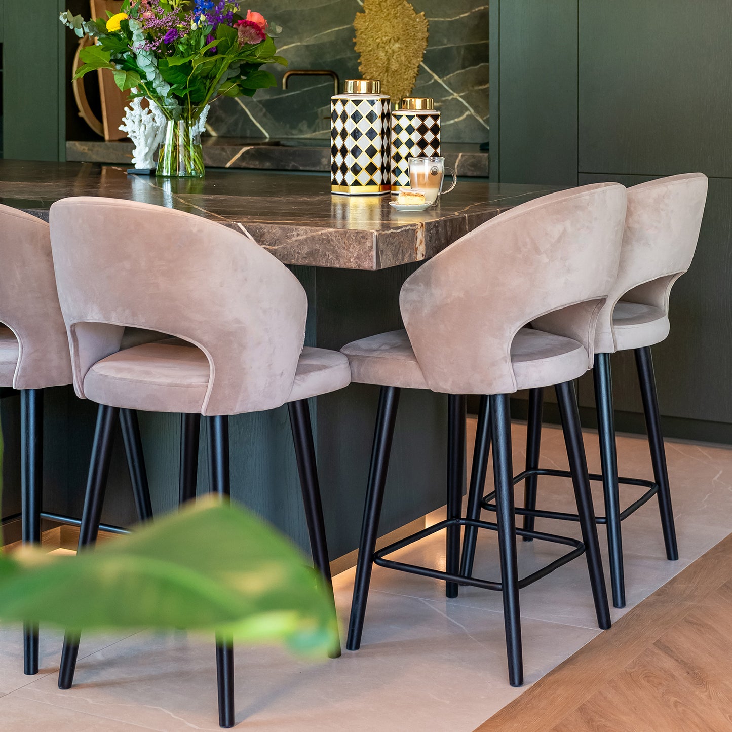 Barkruk Savoy | Kookeiland of Bartafel | Khaki Velvet