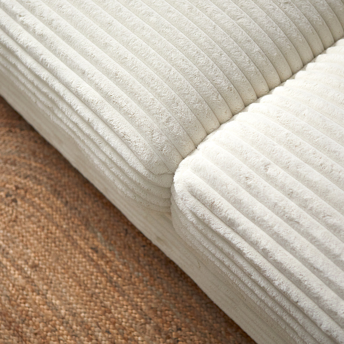 Hoekbank Uno beige ribstof, detail van het materiaal