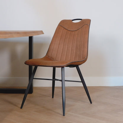 product video eetkamerstoel trofee zonder armleuning en in verschillende kleuren bij meubelbaas