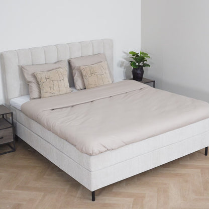 Bed Ella | Stof Beige | Inclusief Matras & Topper