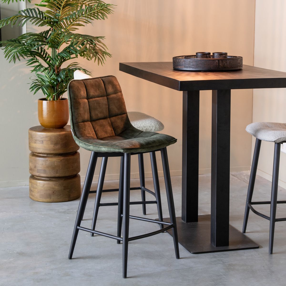 Barkruk Jelt | Bartafel & Kookeiland Hoogte | Velours Hunter