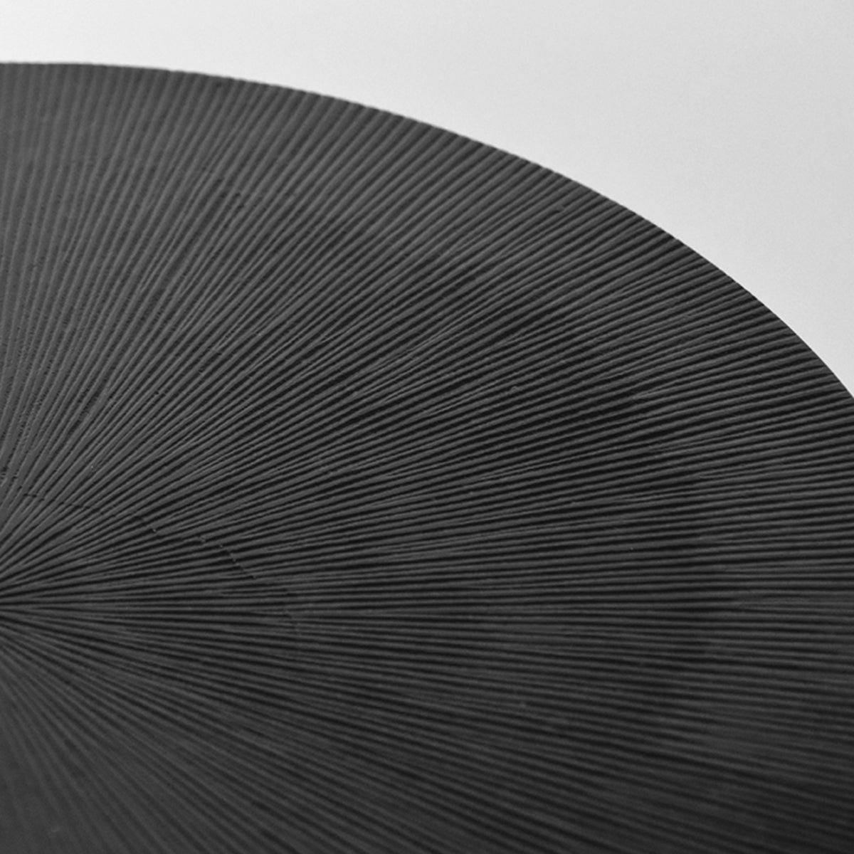 Salontafel Nobby zwart metaal, detail van het materiaal