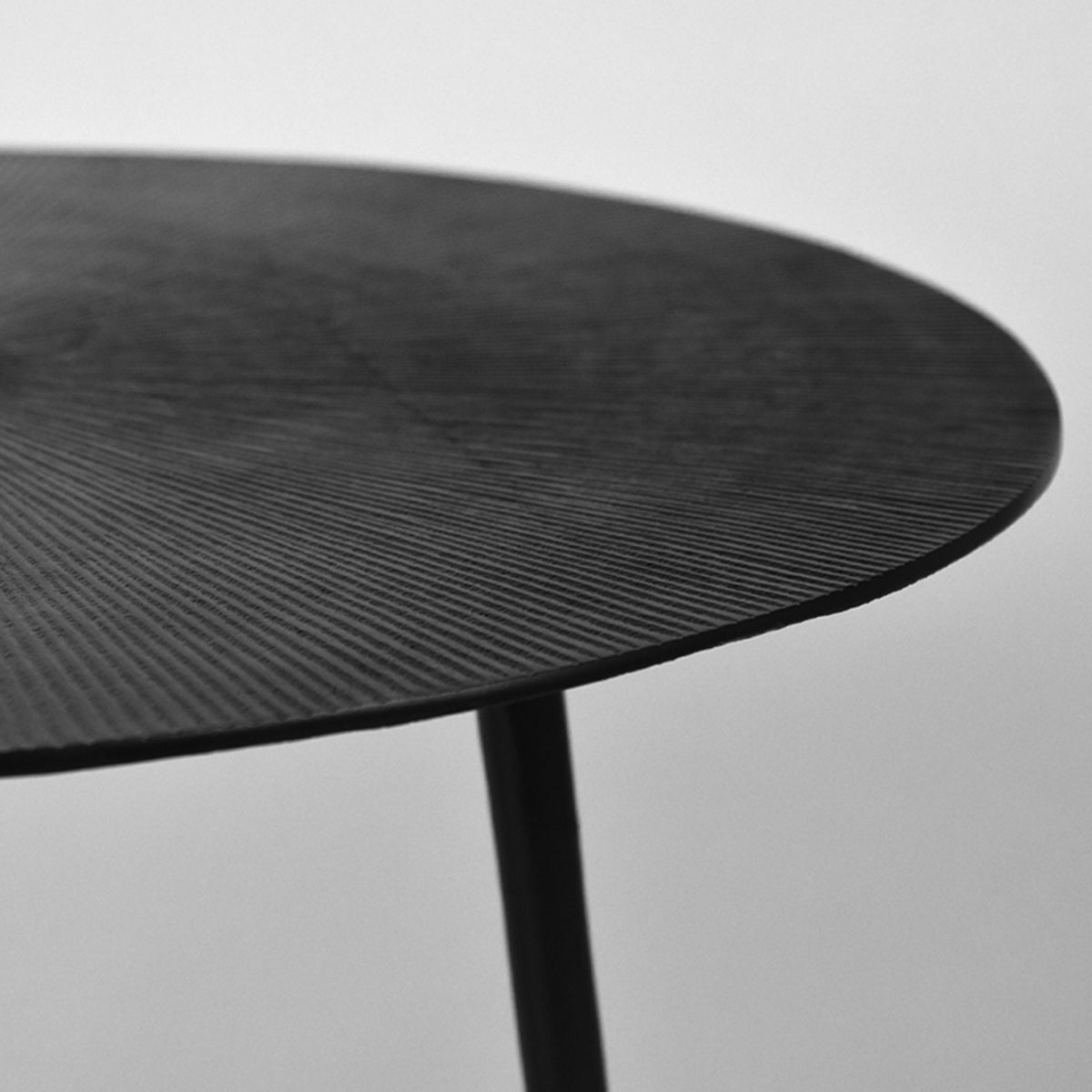 Salontafel Nobby zwart metaal, detail van het materiaal